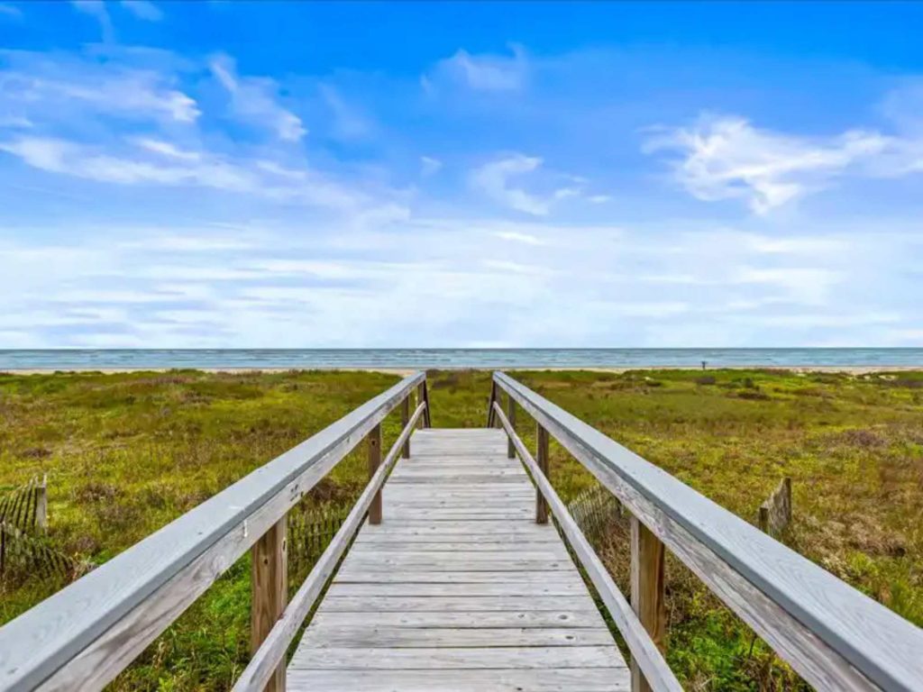 Oceanfront vacation home in Galveston with beach access & private boardwalk